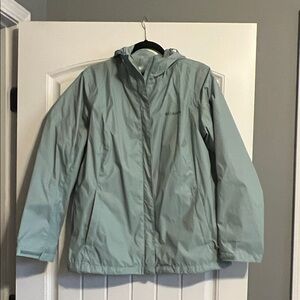 NWOT Columbia raincoat size L